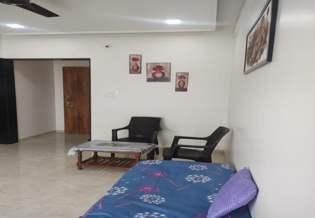 Shiv- Vatsalya Homestay ナーシク エクステリア 写真